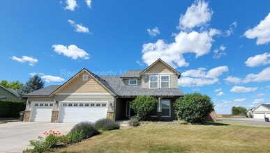 Building Photo - 4003 Segovia Dr