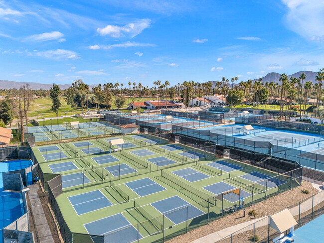 Foto del edificio - 27 Cll Encinitas