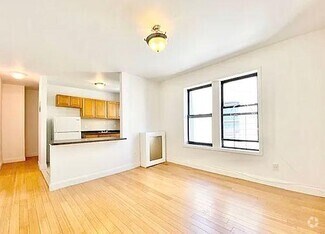 Building Photo - 559 W 190th St