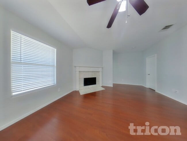 Building Photo - 12809 Carpenter Ln