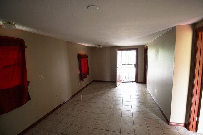 Foto del edificio - 1629 Katlan St