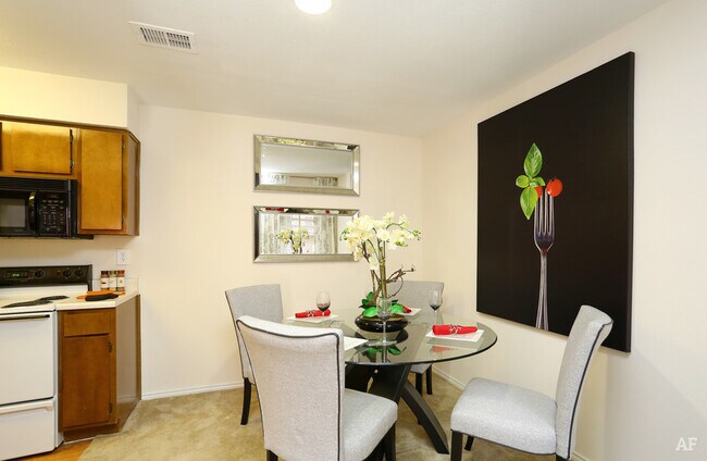 Foto del edificio - 10401 N Lamar Blvd