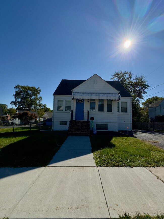 Building Photo - Charming 3Bed/1.5Bath in Overlea