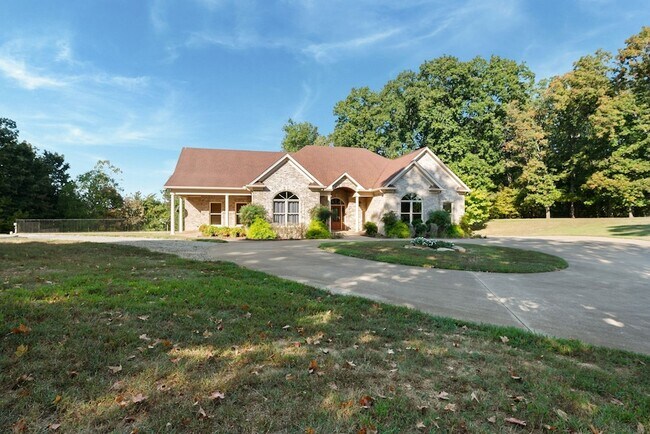 Foto del edificio - 1079 Ridgecrest Dr