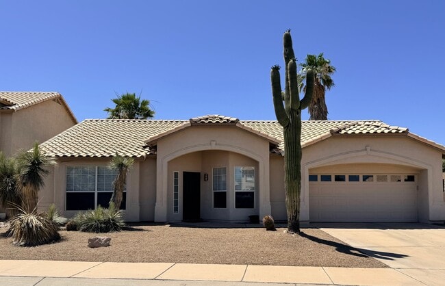 Building Photo - 9005 N Lawndale Dr