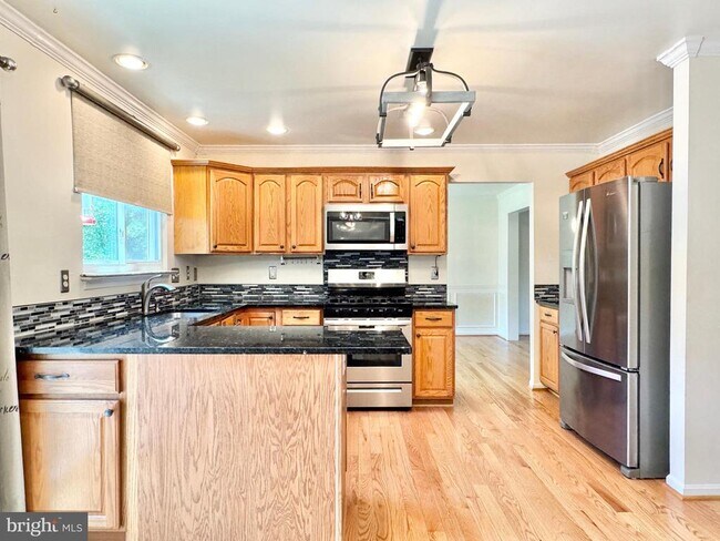 Foto del edificio - 53 Crestwood Ln