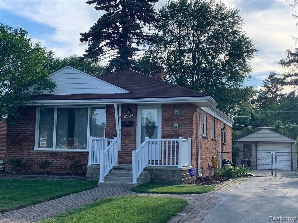 Foto principal - 9991 Seltzer St