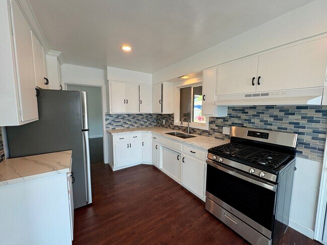 Foto del edificio - Single Story House in Chula Vista  - 3 BR ...