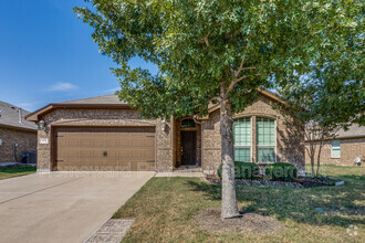 Building Photo - 432 Brookhollow Ln