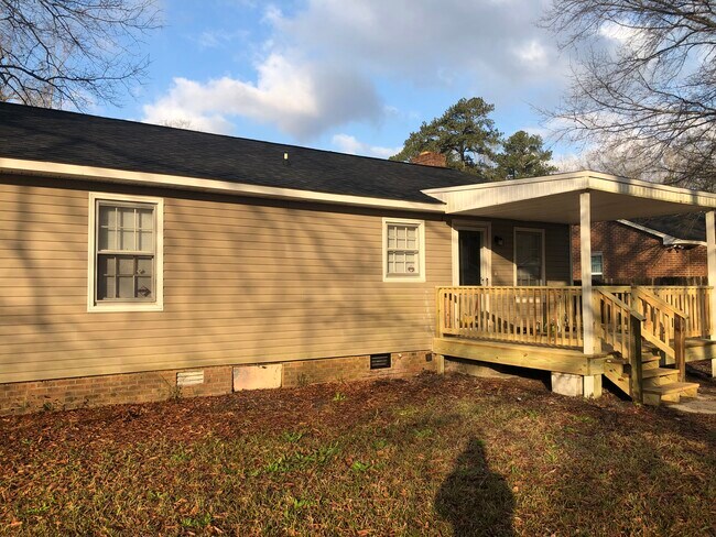 Building Photo - 3061 Brandon Woods Rd