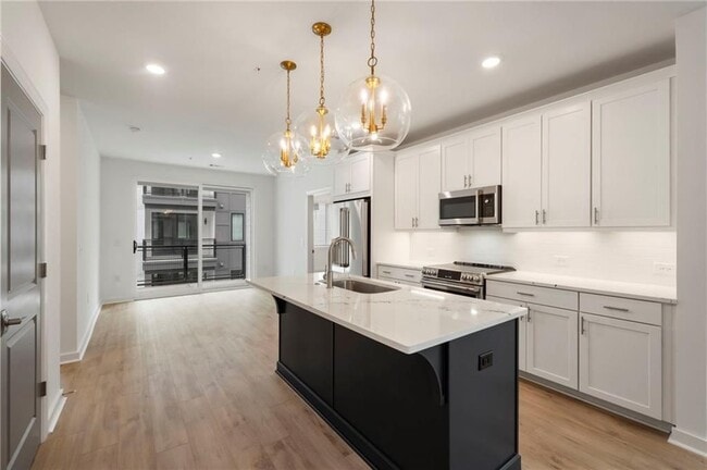 Building Photo - 388 Pratt Dr SE