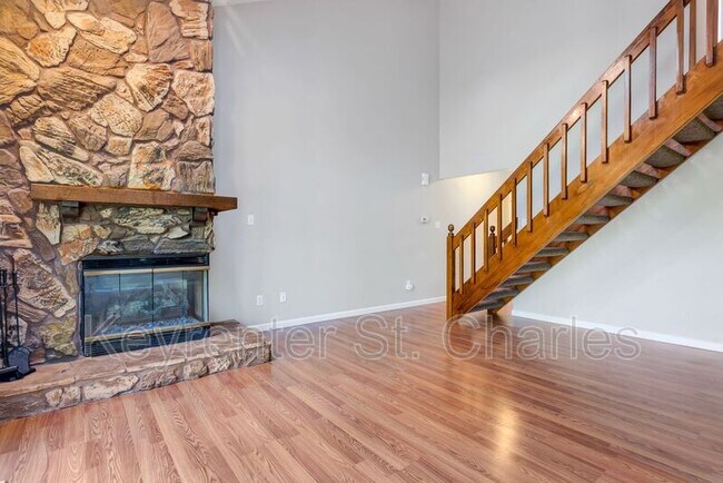 Foto del edificio - 15 Bayside Ct