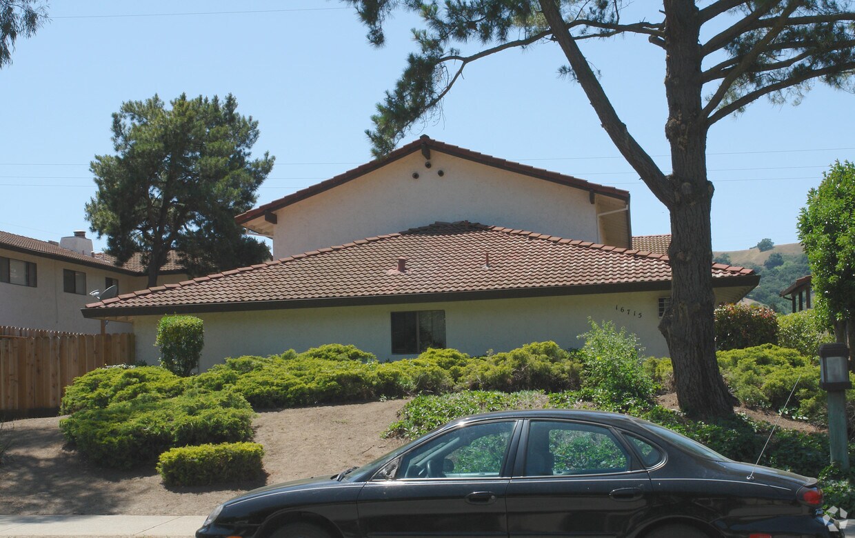 Building Photo - 16715 Barnell Ave