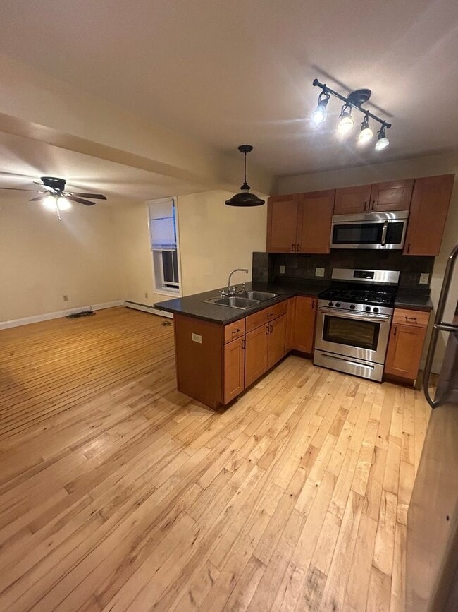 Foto del edificio - 51 N Union St