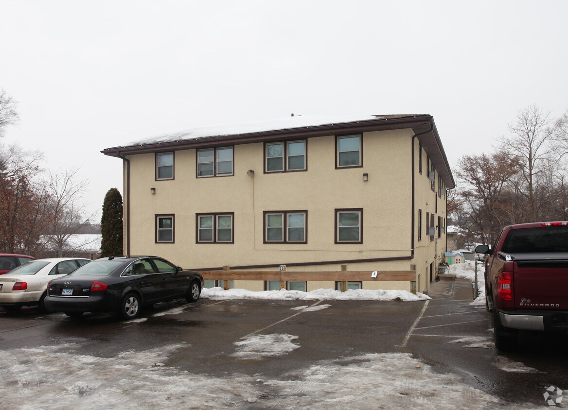 4201 3rd St NE, Columbia Heights, MN 55421 Apartments in Columbia