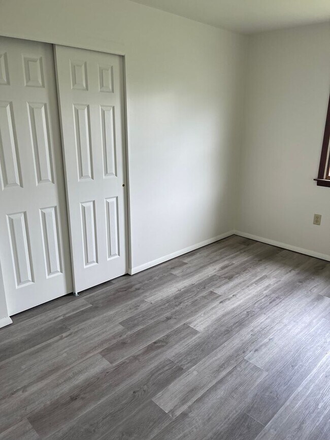 Foto del edificio - Pleasant Gap house available August!