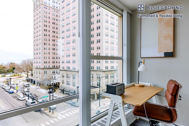 Foto del edificio - 5600 N Sheridan Rd