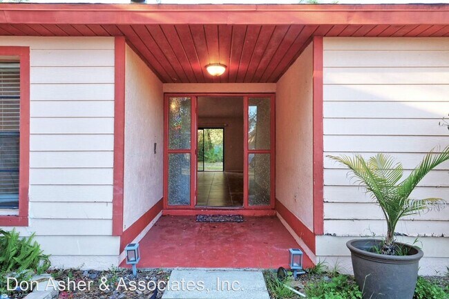 Foto del edificio - 4 br, 3 bath House - 1285 Blueberry Ct.
