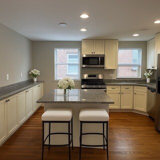 Foto del edificio - 3927 Jamieson Ave