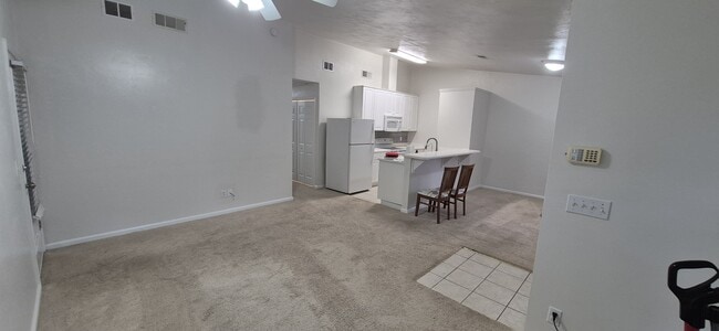 Building Photo - 1861 Hopkins Dr