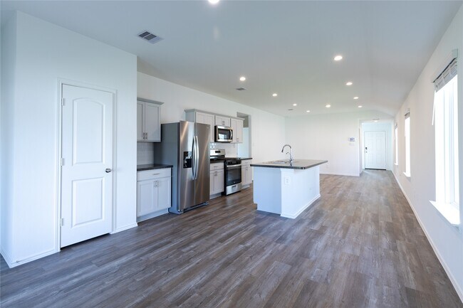 Building Photo - 24330 Saddlestone Green Dr