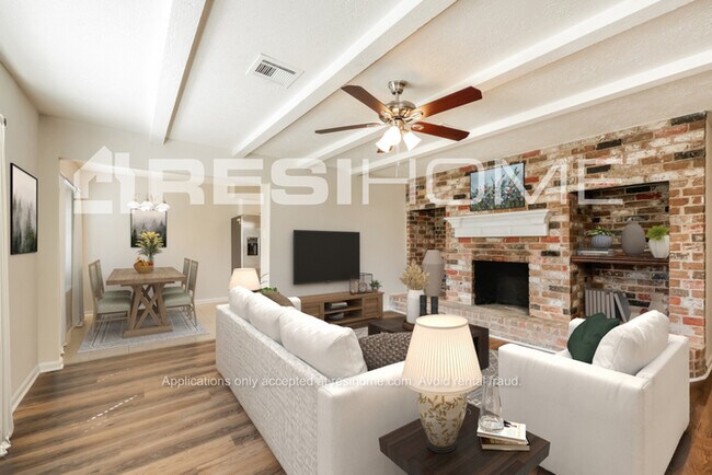 Building Photo - 222 La Fonda Drive