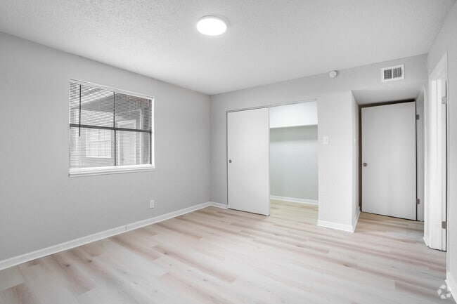 2BR, 2BA - 1080SF - Master Bedroom - Courtyard Estates