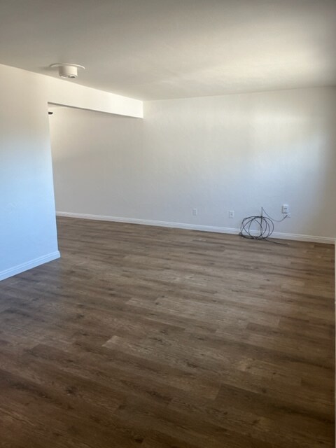 Foto del edificio - 563 Emory St