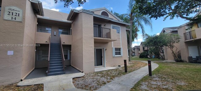 Building Photo - 2121 NW 96th Terrace