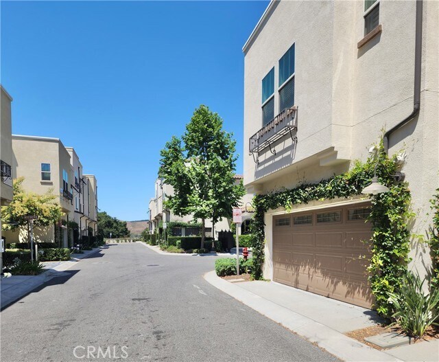 17 Alzada St, Ladera Ranch, CA 92694 Townhome Rentals in Ladera Ranch