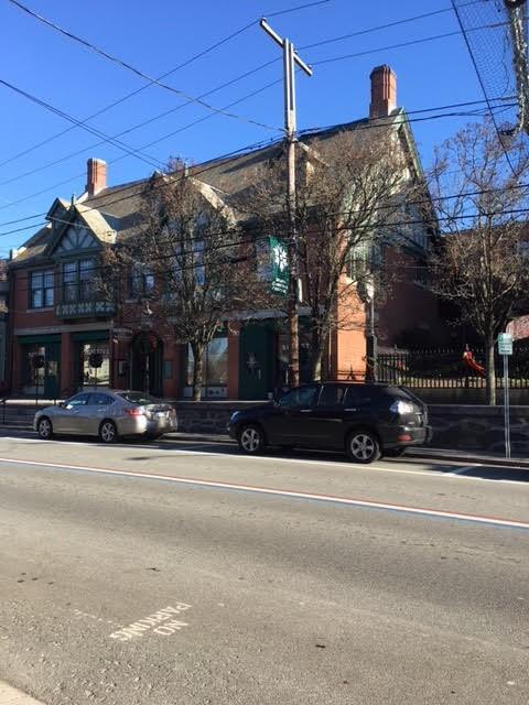 Building Photo - 450 Hope St