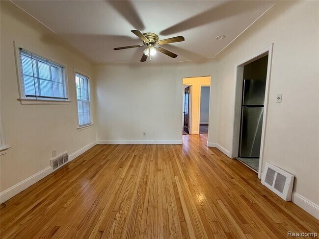 Foto del edificio - 6120 Middlesex St