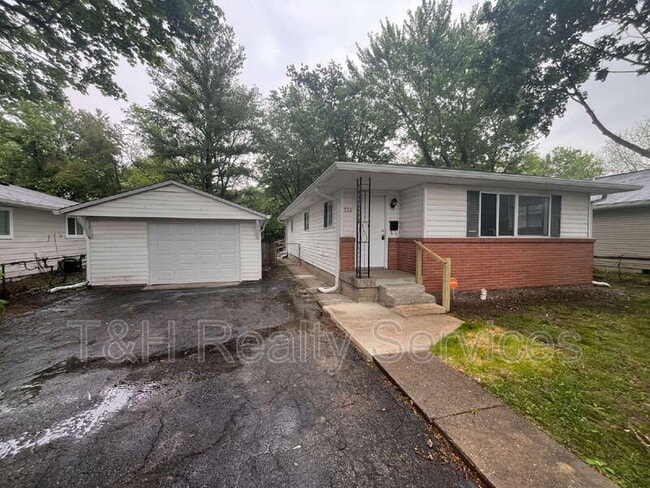 Building Photo - 739 Temperance Ave