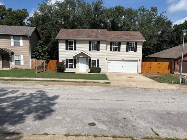 Foto del edificio - 1405 Crescent Bentonville Crescent