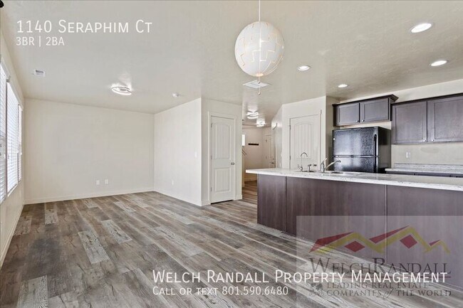 Building Photo - Spacious 3-Bedroom Townhome for Rent in La...