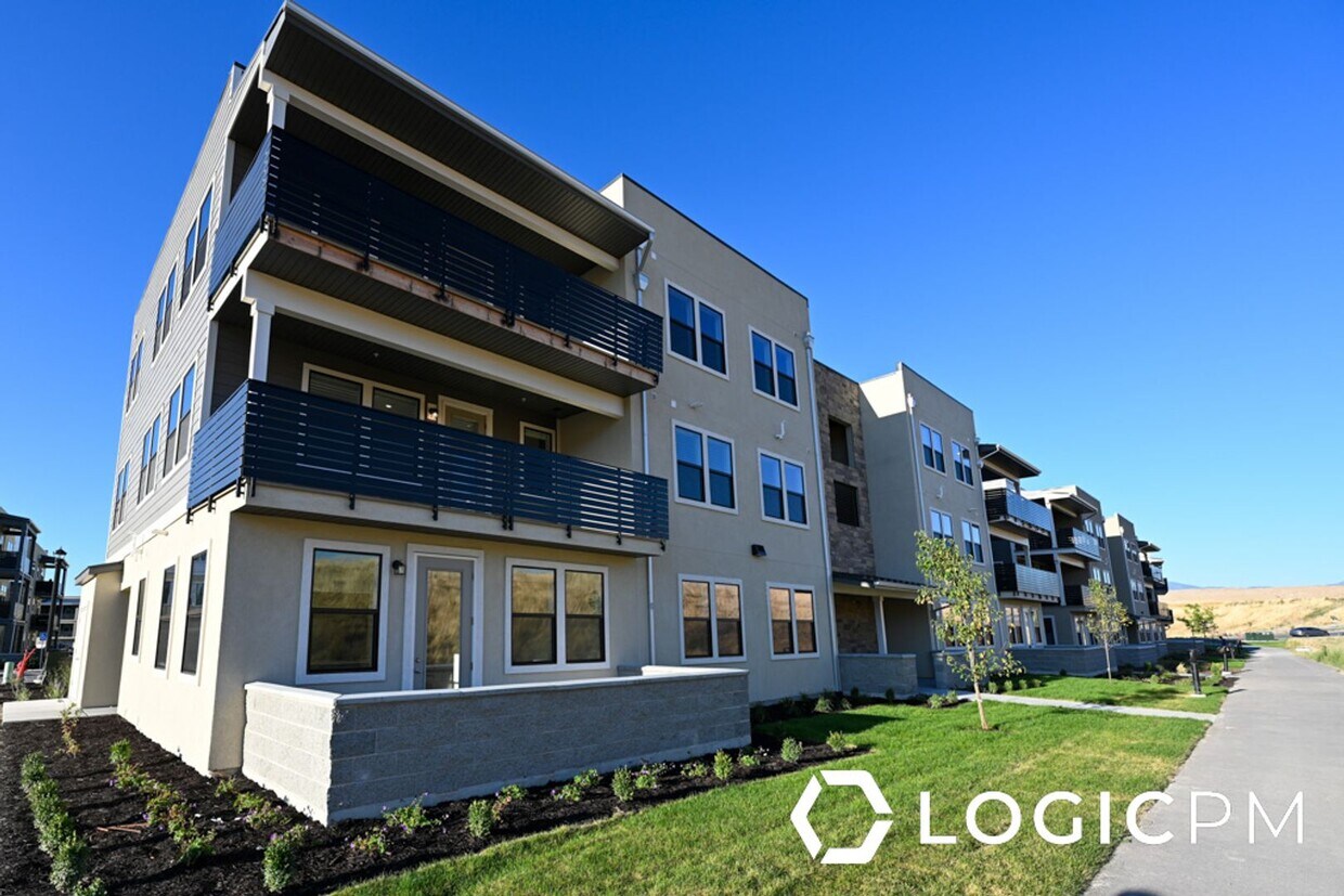 Primary Photo - BRAND NEW CONDO IN EXCELLENT LOCATION!