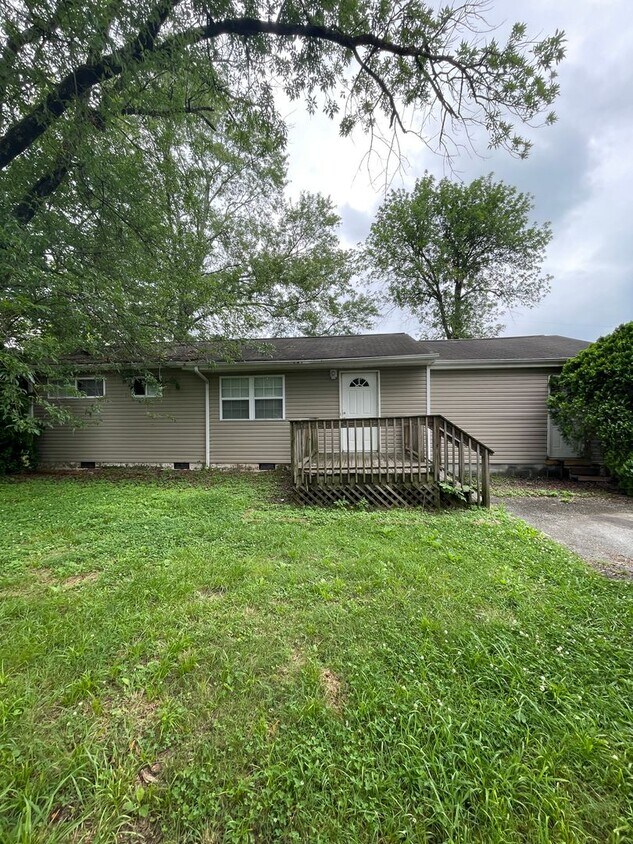 6118 Vance Cir, Chattanooga, TN 37421 House Rental in Chattanooga, TN