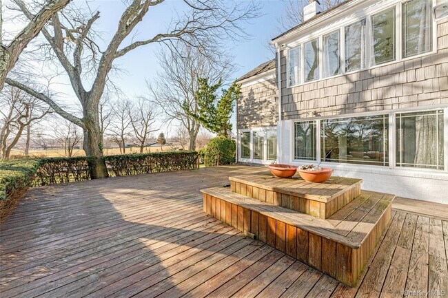 Foto del edificio - 803 Barberry Ln