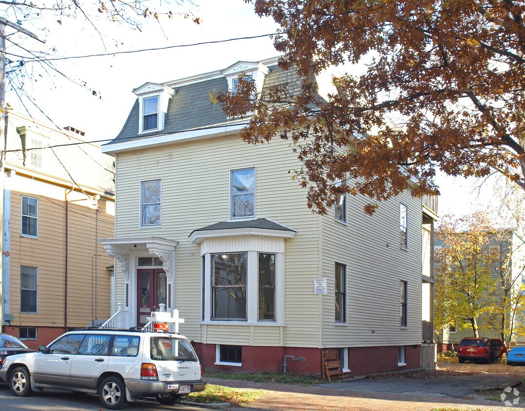 Primary Photo - 91 Emery St