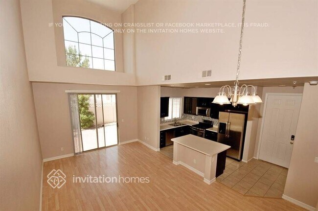 Foto del edificio - 6437 N Buttercup Creek St