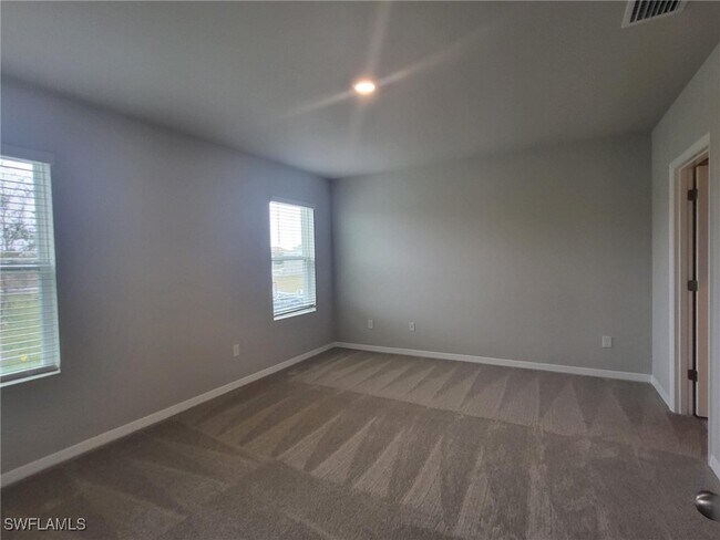 Foto del edificio - 2465 NW 9th St