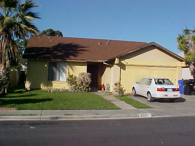 Foto principal - 3 bedrooms house in South San Diego