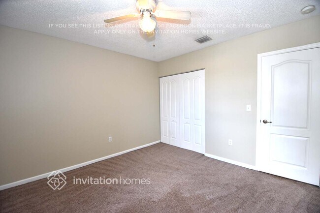 Building Photo - 14311 SW 154th Ct