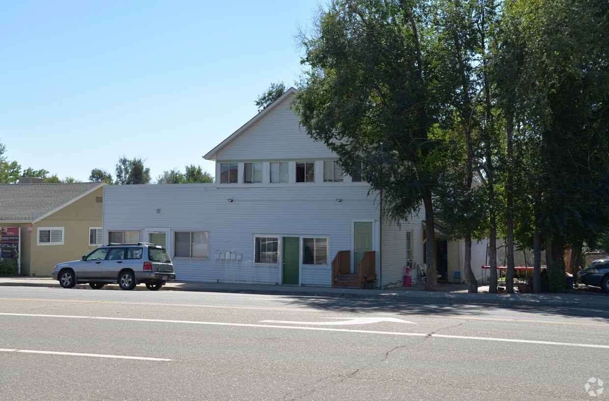 Building Photo - 327-329 3rd Ave