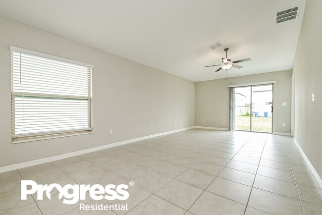 Foto del edificio - 15530 Colt Creek Pl