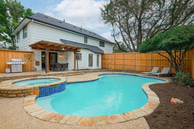 Foto del edificio - 3209 Sailmaker Ln