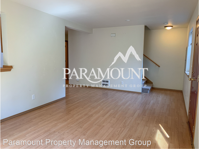 Foto del edificio - 2 br, 1.5 bath House - 1833 Front Ave West