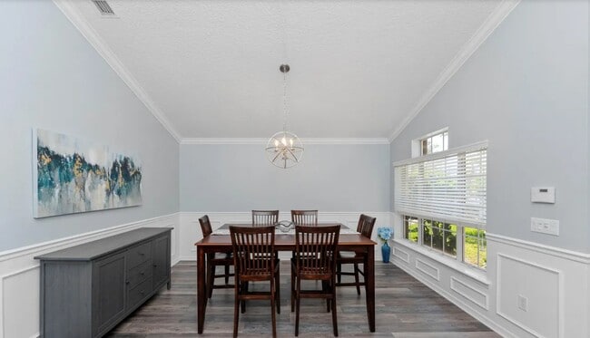 Building Photo - 13117 Chets Creek Dr N