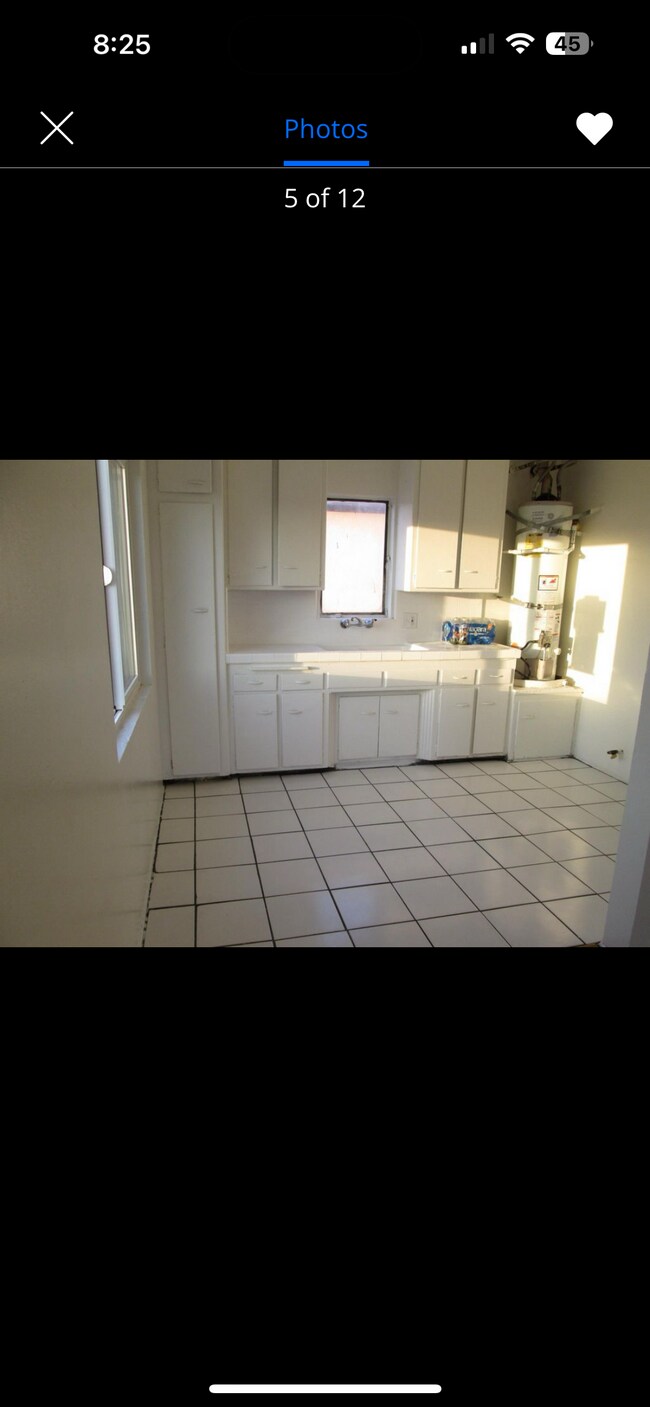 Building Photo - 904 S Bullis Rd