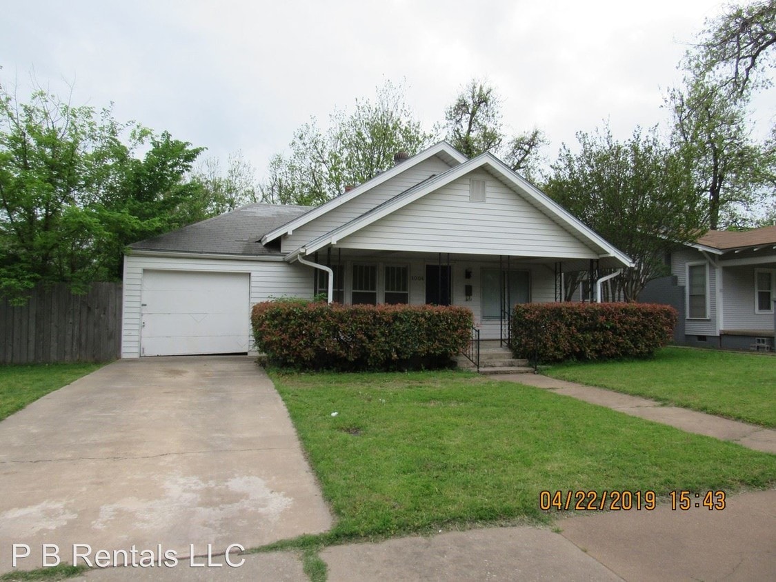 Primary Photo - 2 br, 1 bath House - 1004 NW Columbia Ave.